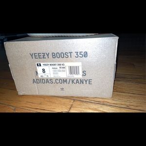 Yeezy Boost 350 V2 Lundma